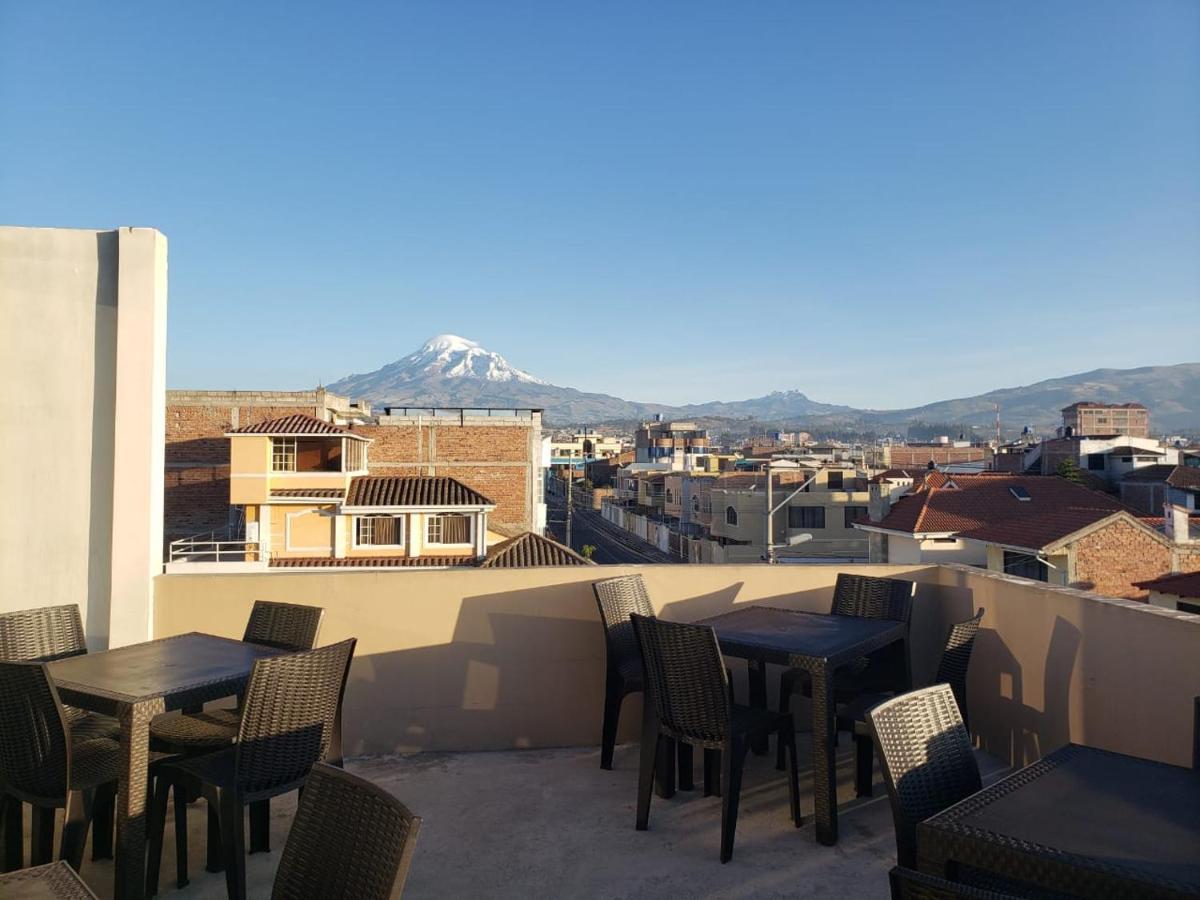 Illari Hotel リオバンバ エクステリア 写真