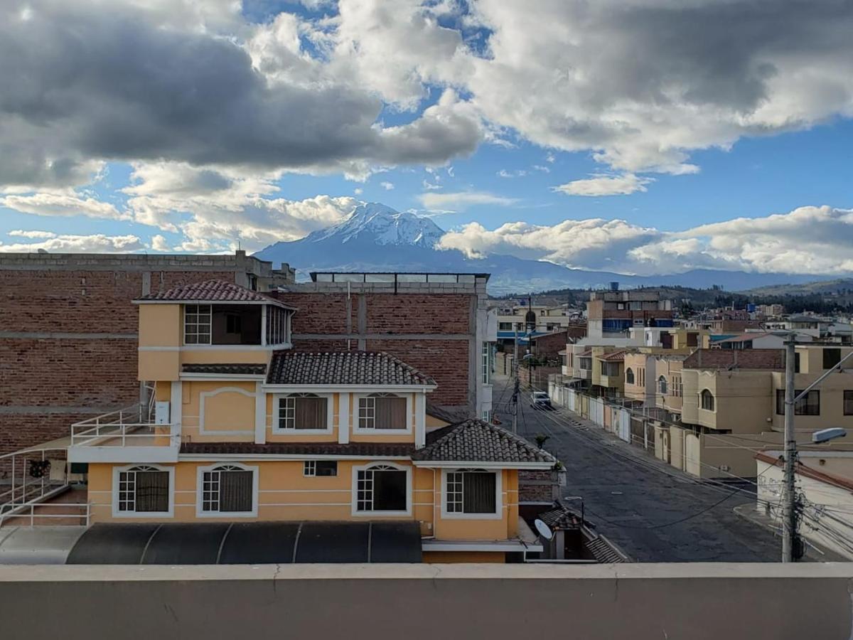 Illari Hotel リオバンバ エクステリア 写真